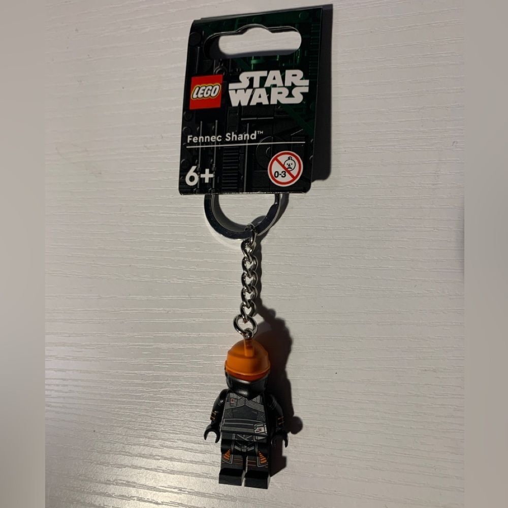 LEGO Fennec Shand Key Chain - Star Wars Minifigure Keyring, 854245